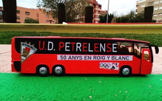 Replica buses a pedido color a elegir metal unico