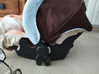 Maxicosi bebe confort, con funda abrigo y funda ll