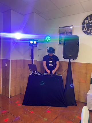 SONIDO, ILUMINACIÓN & DJ ANIMADOR EN VIVO