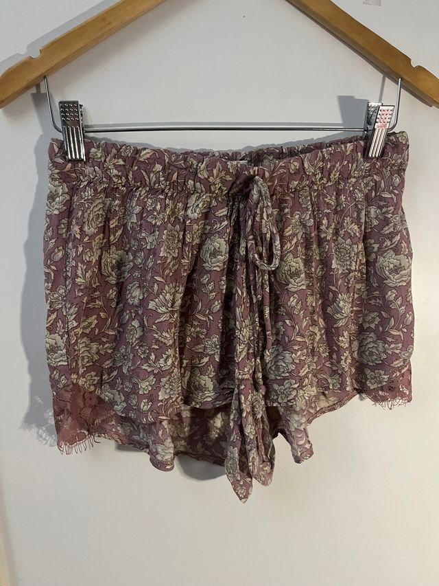 Short floral