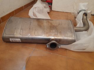 Escape trasero hyundai tucson 2022