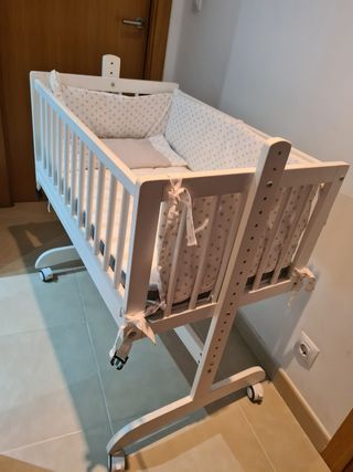 Minicuna colecho + colchón nuevo+chichoneras+jugue