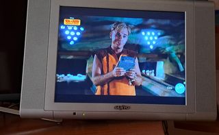 TV SANYO 15" CE15LC10-C