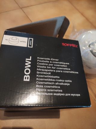 minipapelera para cosméticos