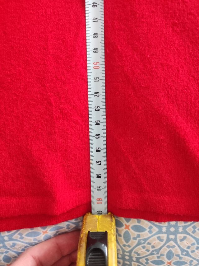 Jersey fino de pico rojo granate