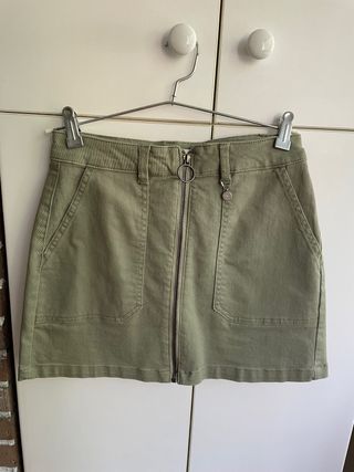 Falda verde militar vaquera