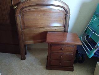 cabecero y mesita de noche
