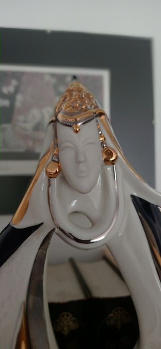 Figura Galos decorada en oro y platino
