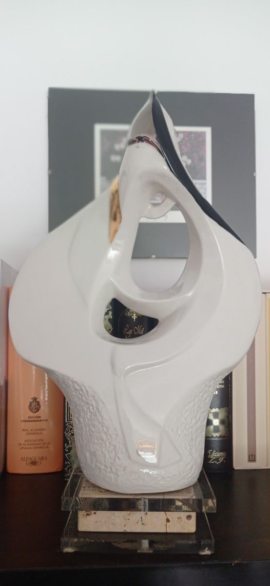 Figura Galos decorada en oro y platino