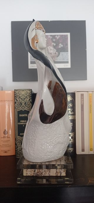 Figura Galos decorada en oro y platino