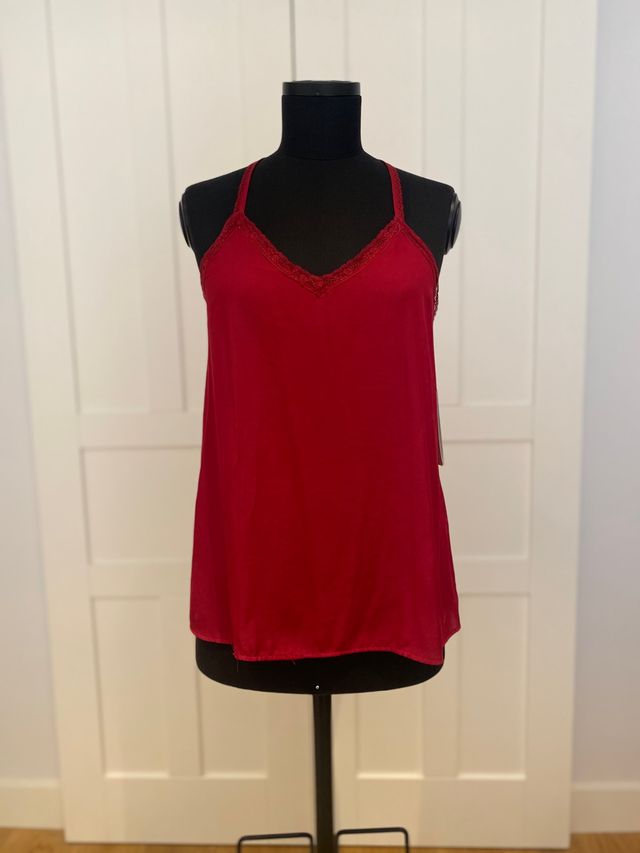 Top de Zara (Nuevo, con etiqueta)