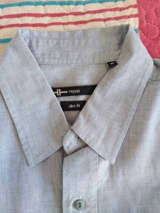 Nuovissima camicia manica corta tg M slim fit