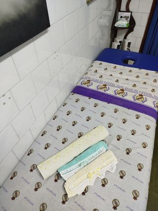 Masajista y Peluquero unisex