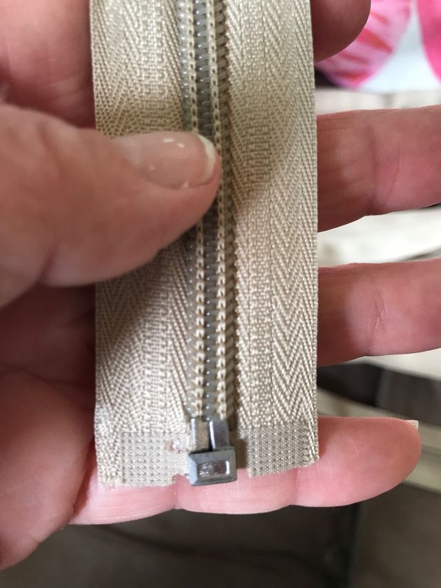 Cremalleras beige de 60 cm. ( 17 unidades)