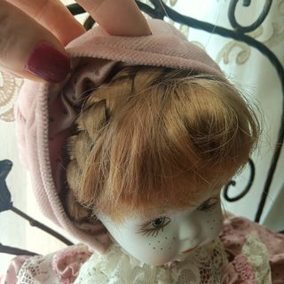 Bambola di porcellana