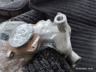 bomba de agua Seat 132 motor mercedes
