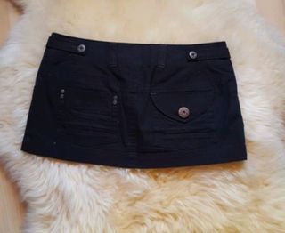 Mini falda negra