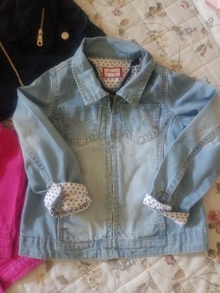 2 tejanas de verano y una parka azul