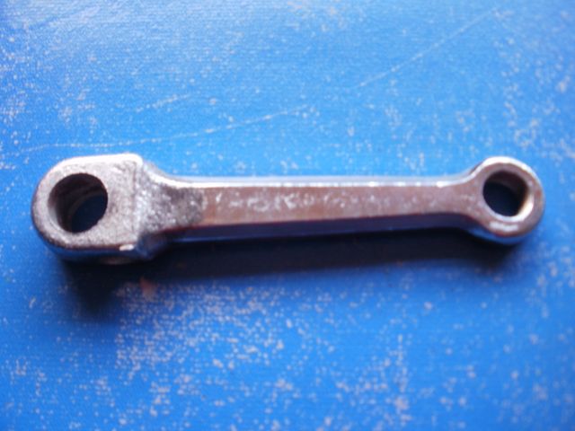 Biela bici pequeña antigua.