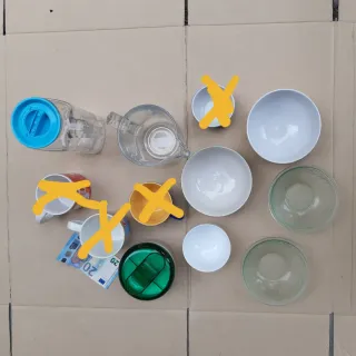 Set di tazze e caraffe