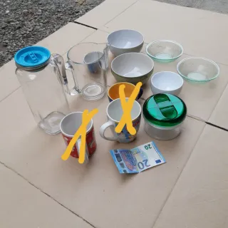 Set di tazze e caraffe