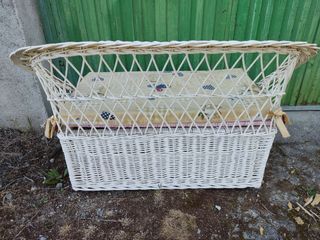 SOFÁ DE MIMBRE TIPO BAÚL