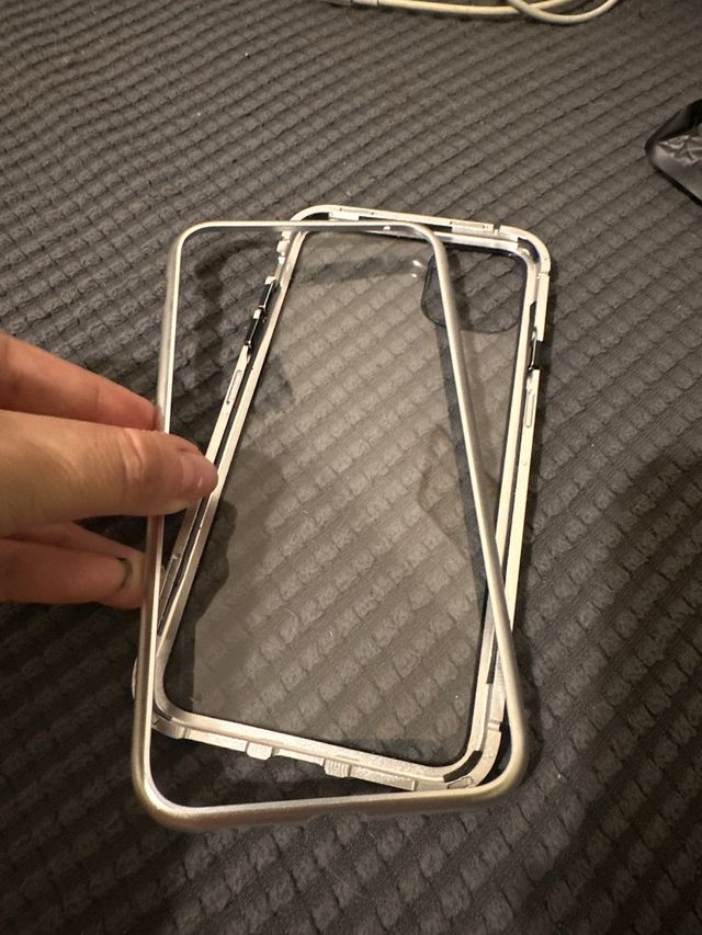 Funda metalica  iphone 11 pro max