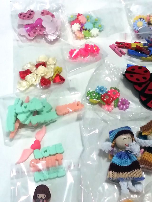 ✂️ Apliques de resina, acrílico, fieltro etc.