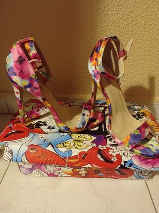 sandalias de tacón 