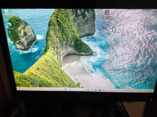 Torre ordenador xeon x3450 8gb, 1050ti, SSD  win11