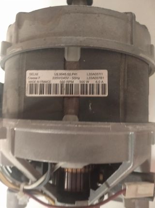DOS MOTORES DE LAVADORA