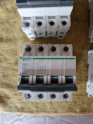 Magnetotermico C60N C20 400V