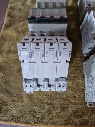 Magnetotermico C60N C20 400V