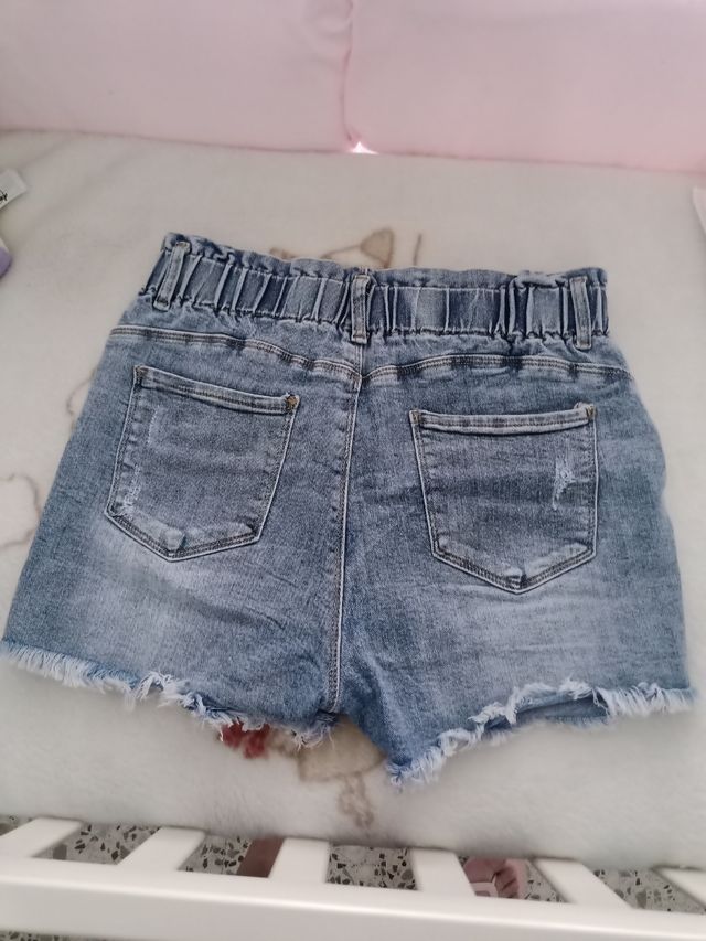 pantalón vaquero corto