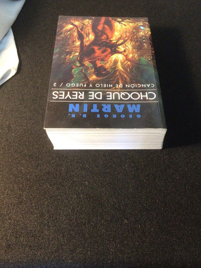 Choque de reyes. Impecable