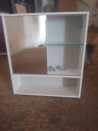 Armario de baño colgado