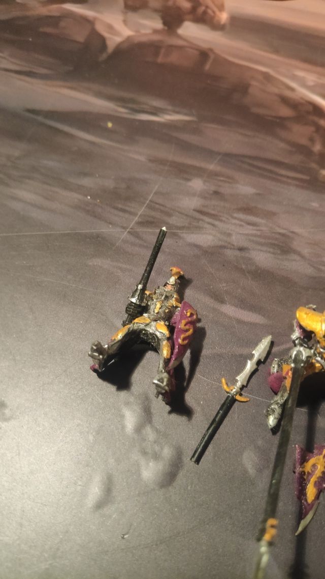 Figuras de Caballeros de Warhammer