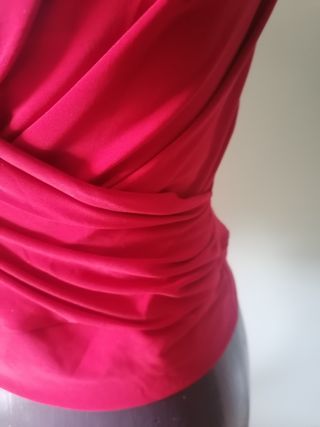 Top cruzado con banda, original y estiloso TU