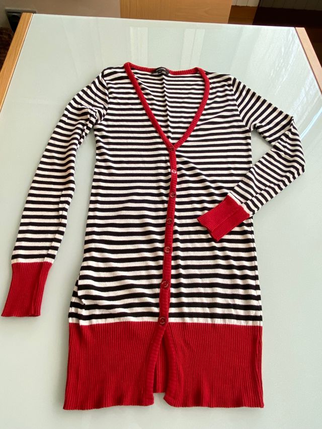 Chaqueta punto larga. Denny Rose. 