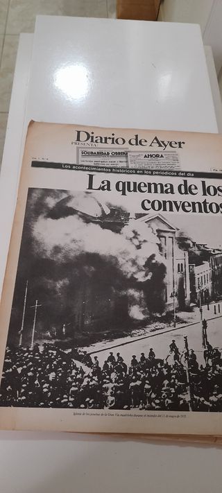 Periódicos antiguos.  Diario de Ayer