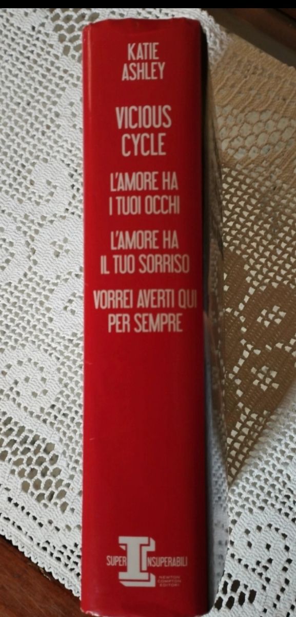 Vicious Cycle 3 libri in 1