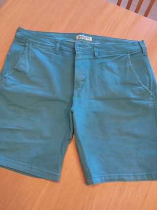 Lote 2 bermudas vaqueras hombre. Talla 34