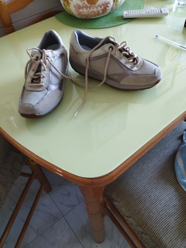 se vende tenis son de estos de andar flexibles que