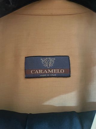 Traje de hombre con camisa y corbata