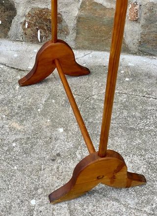 TOALLERO RÚSTICO DE PINO