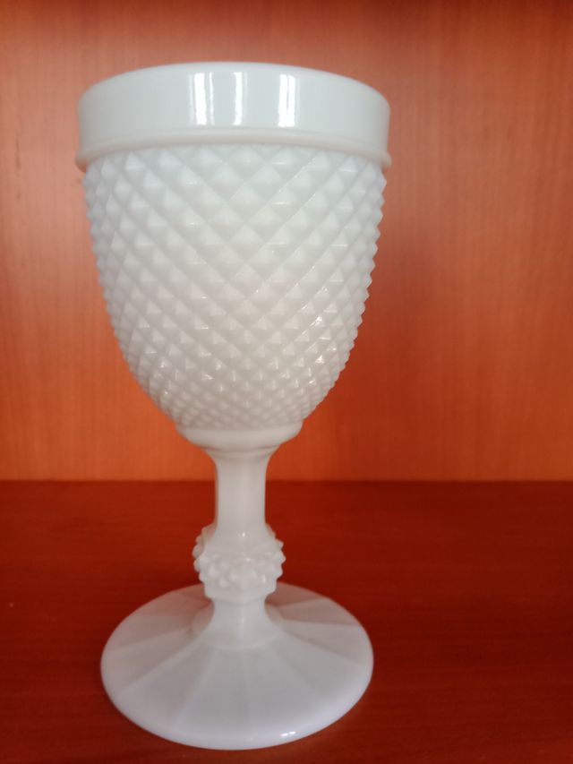 COPPA BIANCA VINTAGE IN VETRO OPALO