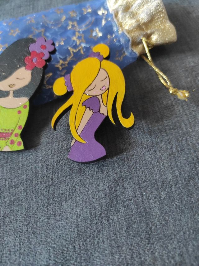 broches hechos a mano