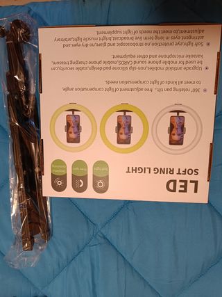 Aro de luz de 10 pulgadas con un trípode