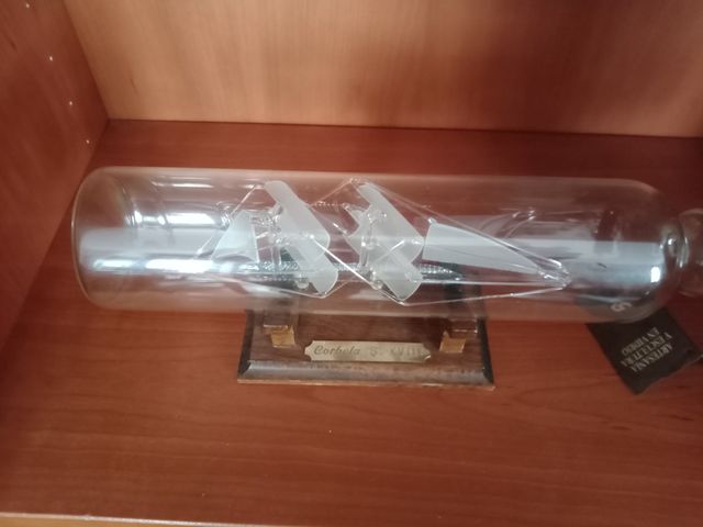 Barca di vetro in bottiglia di Vitro Disseny