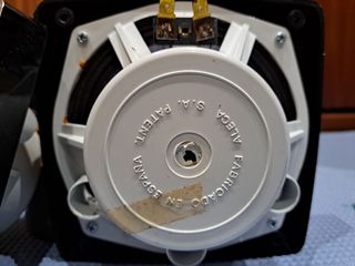 Altavoces  originales años 70 ,nuevos a estrenar.